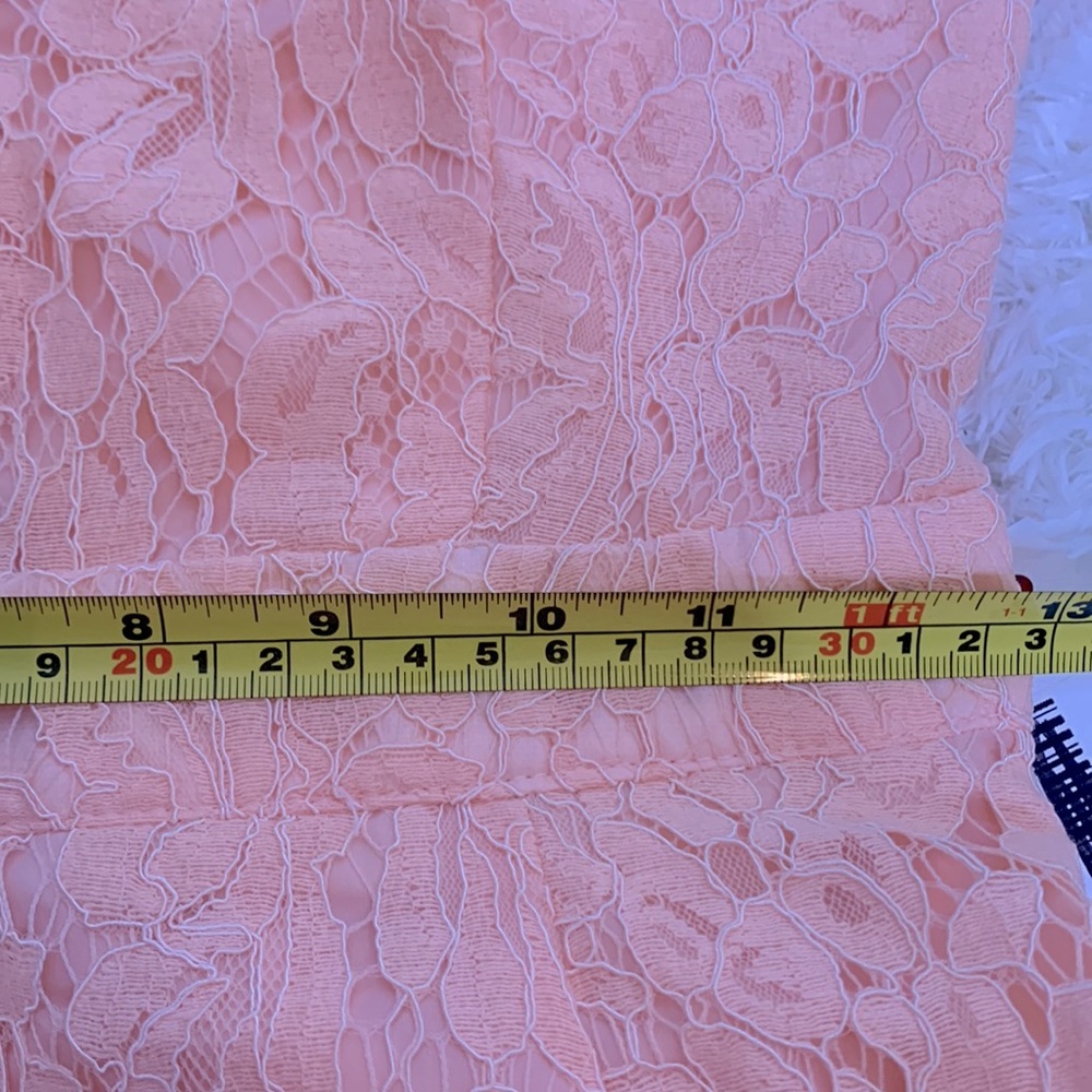 NWT Aura Peachy Pink Lace Romper - Picture 11 of 13